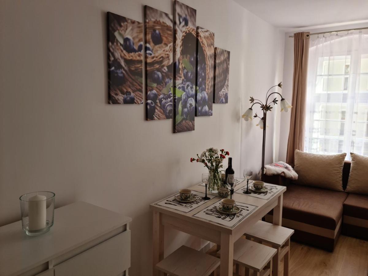 Apartament De Luxe Emily Jelenia Góra Buitenkant foto