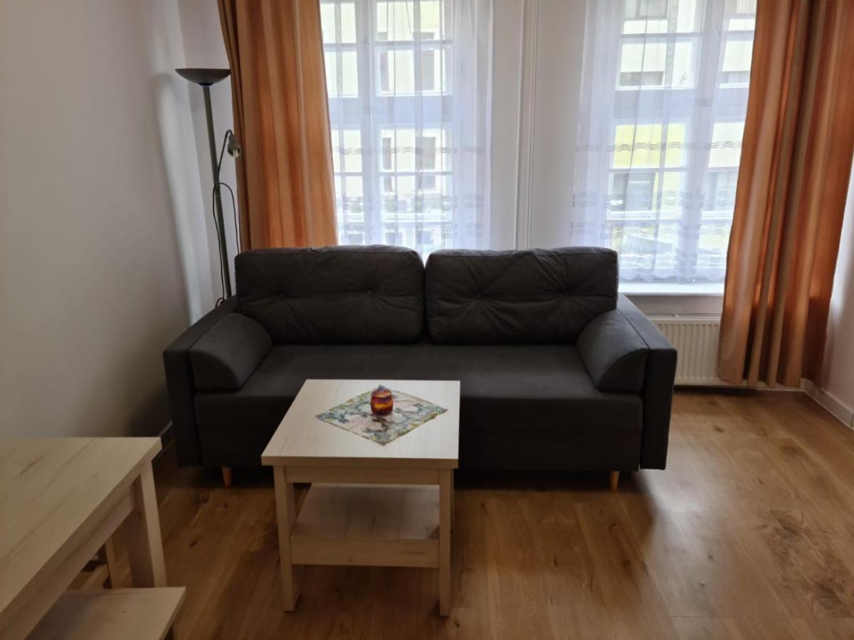 Apartament De Luxe Emily Jelenia Góra Buitenkant foto